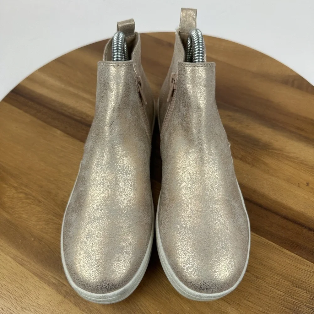 Big Kids Mia Padget Pink Metallic Faux Leather Comfort Chelsea Ankle Boot Size 3